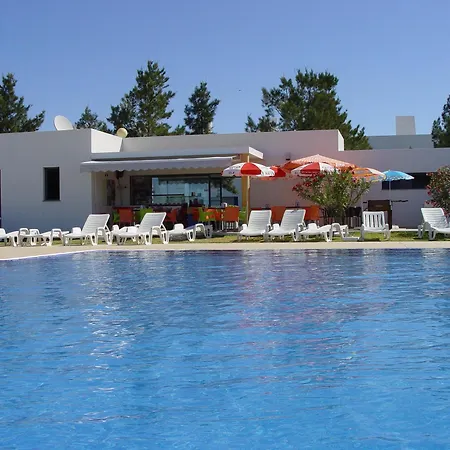 Ξενοδοχείο Quintinha Village 3*